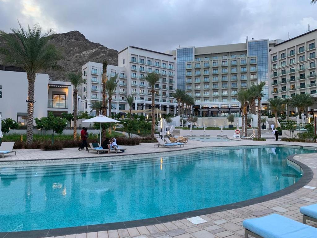 Ocean Mountain View Apartment At The Address Al Fujayrah Exterior foto